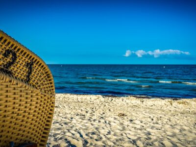 beach-chair-4140727_1920